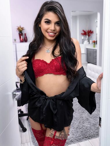 Gina Valentina